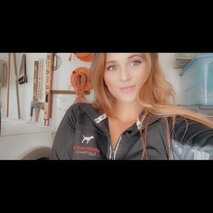 Meet your Posher, Savanah